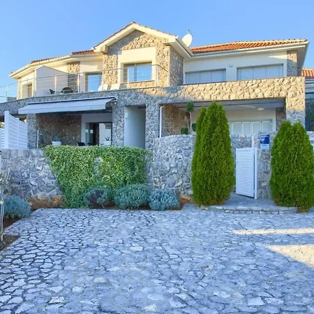 House With A Swimming Pool Krk - 23581 Feriehus Krk Town