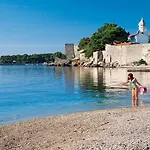 Hébergement de vacances House With A Swimming Pool Krk - 23581 Krk Town